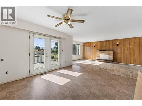 Photo 15 of 1037 Dundas Street, North Kamloops