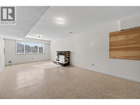 Photo 23 of 1037 Dundas Street, North Kamloops