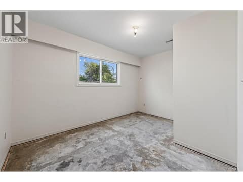 Photo 28 of 1037 Dundas Street, North Kamloops