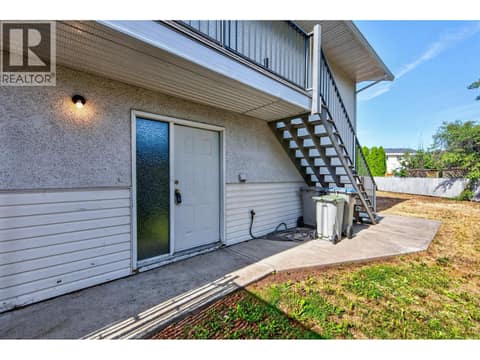 Photo 36 of 1037 Dundas Street, North Kamloops