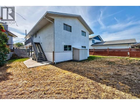Photo 37 of 1037 Dundas Street, North Kamloops