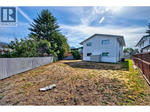 Photo 38 of 1037 Dundas Street, North Kamloops