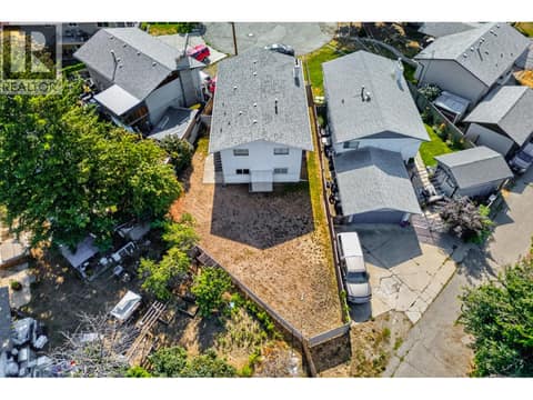 Photo 43 of 1037 Dundas Street, North Kamloops