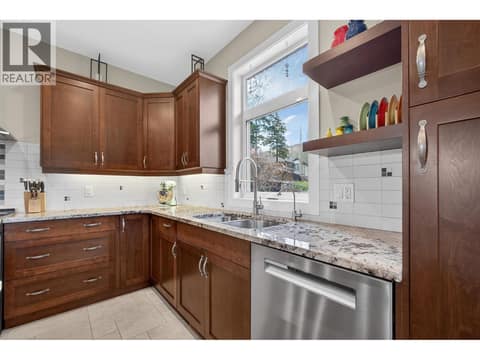 Photo 11 of 2478 Stone Grove Crescent, Shannon Lake, West Kelowna