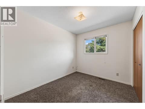 Photo 15 of 2640 Argyle Avenue, Brocklehurst, Kamloops