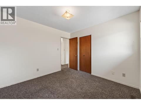 Photo 18 of 2640 Argyle Avenue, Brocklehurst, Kamloops
