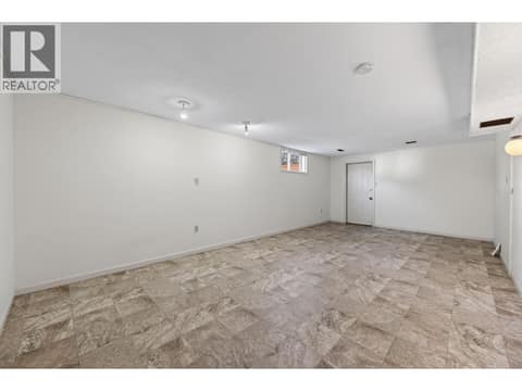 Photo 19 of 2640 Argyle Avenue, Brocklehurst, Kamloops