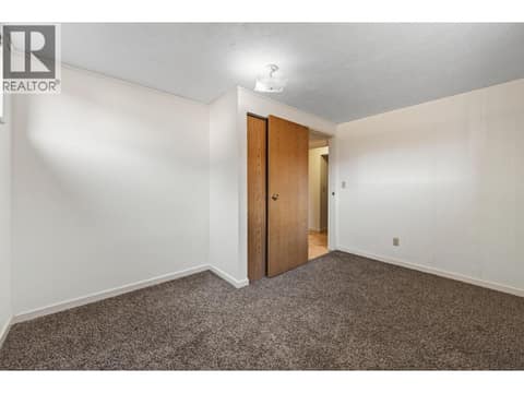 Photo 23 of 2640 Argyle Avenue, Brocklehurst, Kamloops