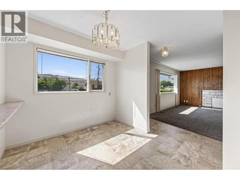 Photo 9 of 2640 Argyle Avenue, Brocklehurst, Kamloops