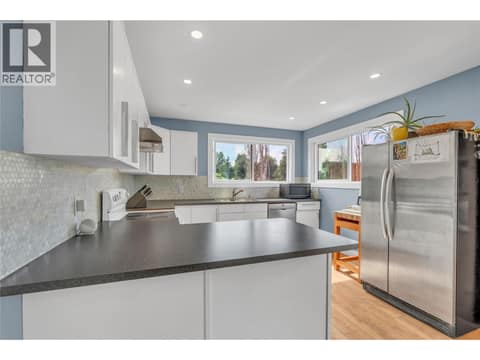 Photo 11 of 770 LOWER DEBECK Road, Naramata Rural