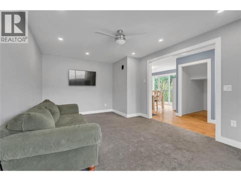Photo 4 of 770 LOWER DEBECK Road, Naramata Rural