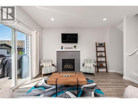 Photo 10 of 5112 Turtle Pond Court, Bella Vista, Vernon