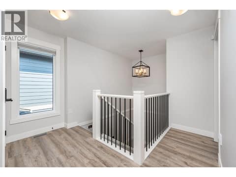 Photo 23 of 5112 Turtle Pond Court, Bella Vista, Vernon