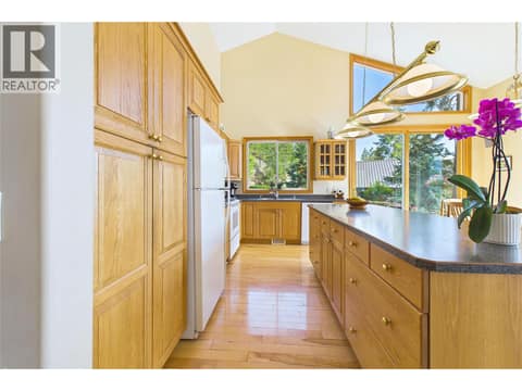 Photo 13 of 17538 Coral Beach Road, Lake Country North West
