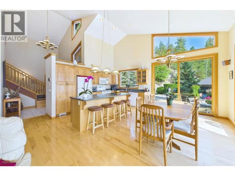 Photo 18 of 17538 Coral Beach Road, Lake Country North West