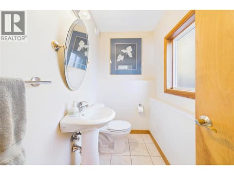 Photo 21 of 17538 Coral Beach Road, Lake Country North West