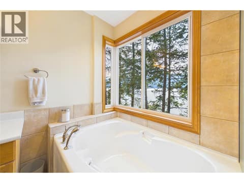 Photo 29 of 17538 Coral Beach Road, Lake Country North West