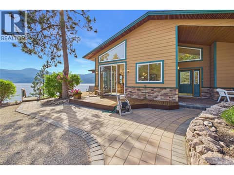 Photo 4 of 17538 Coral Beach Road, Lake Country North West