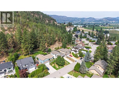 Drone Cassiar Neighbourhood Picture at 670 Cassiar Road, Dilworth Mountain, Kelowna