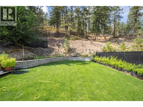 Flat Back yard a chef dream ! at 670 Cassiar Road, Dilworth Mountain, Kelowna