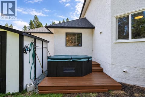 Hot Tub set up at 670 Cassiar Road, Dilworth Mountain, Kelowna