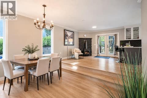 Main Level-Dinning Room at 670 Cassiar Road, Dilworth Mountain, Kelowna