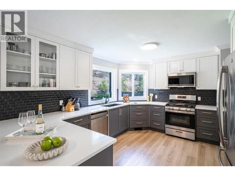 Main Level Kitchen at 670 Cassiar Road, Dilworth Mountain, Kelowna