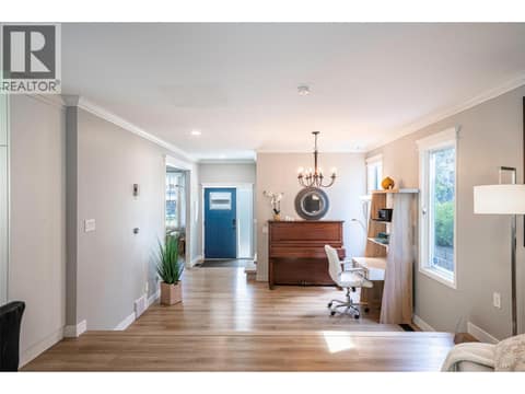 Main Level - Open area at 670 Cassiar Road, Dilworth Mountain, Kelowna