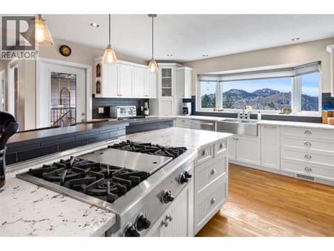 Photo 7 of 1908 Glencoe Place, Sahali, Kamloops