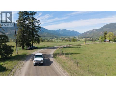 Photo 25 of 43 Sigalet Road, Lumby Valley