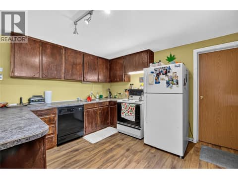 Unit 355 - Lower Level at 355 & 357 Gwyer Street, Uplands/Redlands, Penticton
