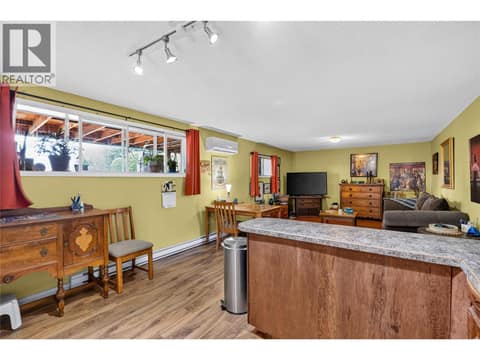 Unit 355 - Lower Level at 355 & 357 Gwyer Street, Uplands/Redlands, Penticton