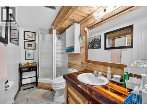 Unit 355 - Lower Level at 355 & 357 Gwyer Street, Uplands/Redlands, Penticton