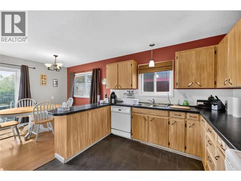 Unit 355 - Upper Level at 355 & 357 Gwyer Street, Uplands/Redlands, Penticton