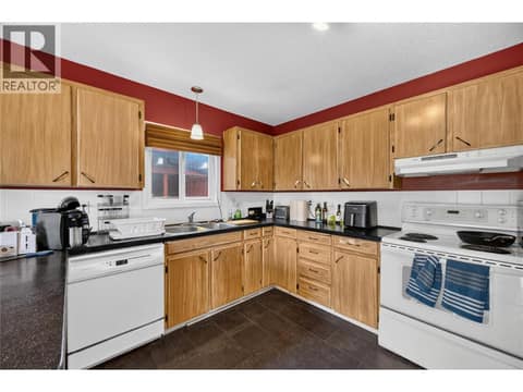 Unit 355 - Upper Level at 355 & 357 Gwyer Street, Uplands/Redlands, Penticton