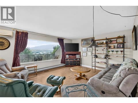 Unit 357 - Upper Level at 355 & 357 Gwyer Street, Uplands/Redlands, Penticton