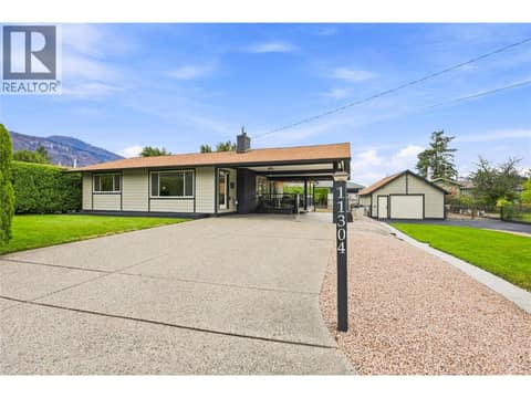 Photo 2 of 11304 Dunsdon Crescent, Main Town, Summerland