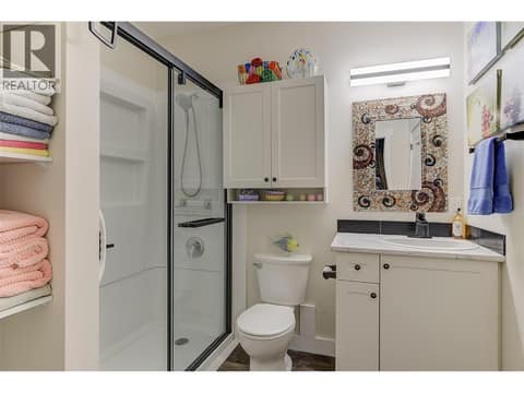 Suite Bathroom at 12633 Driftwood Court, Lake Country North West