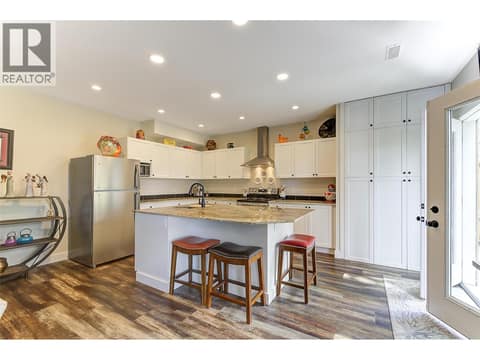 Suite Kitchen at 12633 Driftwood Court, Lake Country North West