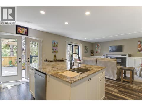 Suite Kitchen at 12633 Driftwood Court, Lake Country North West