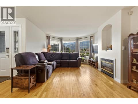 Photo 4 of 2419 Bradley Drive, Armstrong/ Spall.