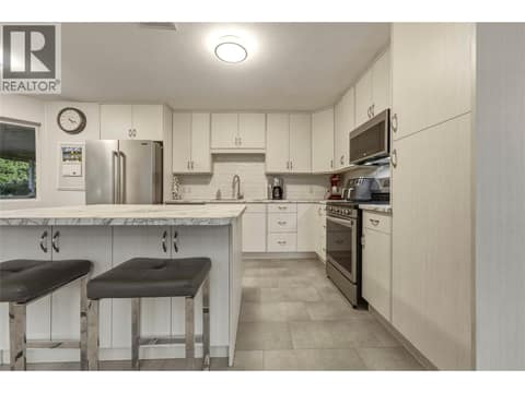 Photo 8 of 2419 Bradley Drive, Armstrong/ Spall.