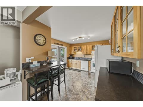 Photo 16 of 1125 Halston Avenue, North Kamloops
