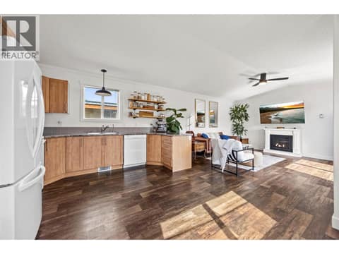 Open-concept design keeps the kitchen connected to the main living space. at 9020 Jim Bailey Road Unit# 174, Lake Country East / Oyama, Kelowna
