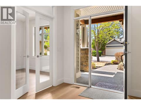 Photo 5 of 153 Mashie Crescent, Predator Ridge, Vernon