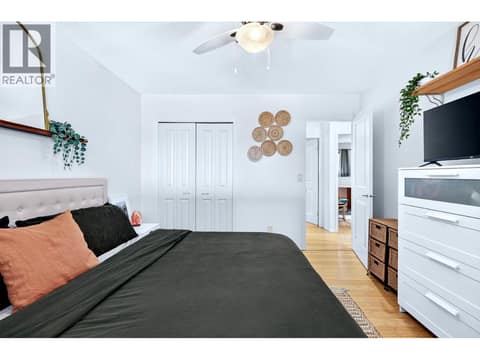 Photo 19 of 233 MONMOUTH Drive, Sahali, Kamloops