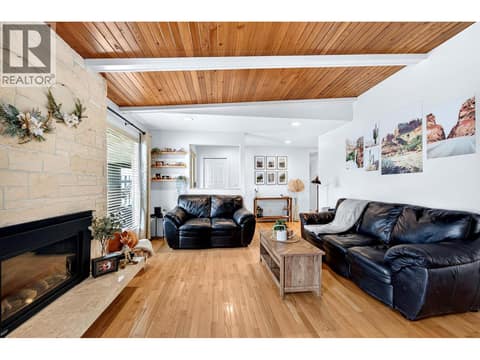 Photo 6 of 233 MONMOUTH Drive, Sahali, Kamloops