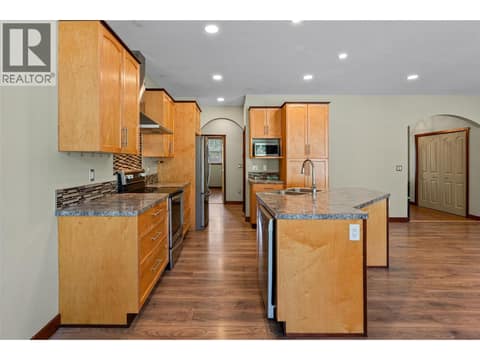 Photo 13 of 750 Firwood Road, Fintry, Kelowna