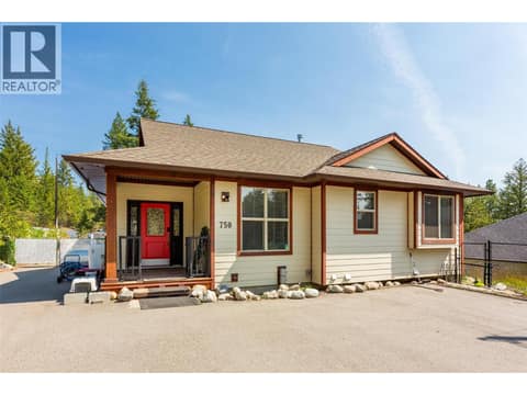 Photo 2 of 750 Firwood Road, Fintry, Kelowna