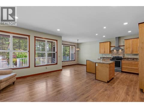 Photo 7 of 750 Firwood Road, Fintry, Kelowna